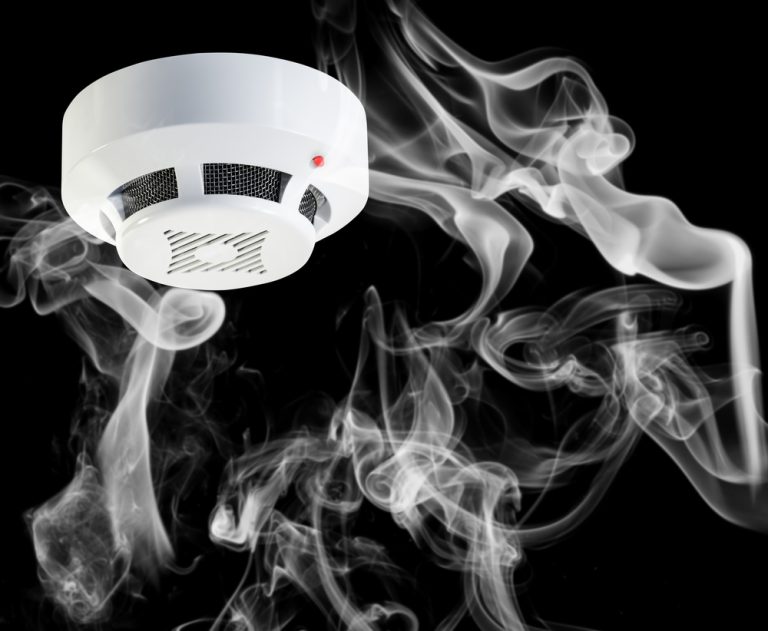 Read more about the article כל מה שאתם צריכים לדעת על התקנת גלאי עשן בבית או בעסק