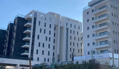 אתר בניה פרויקט טורקיז בנצרת - איטום מעברי אש